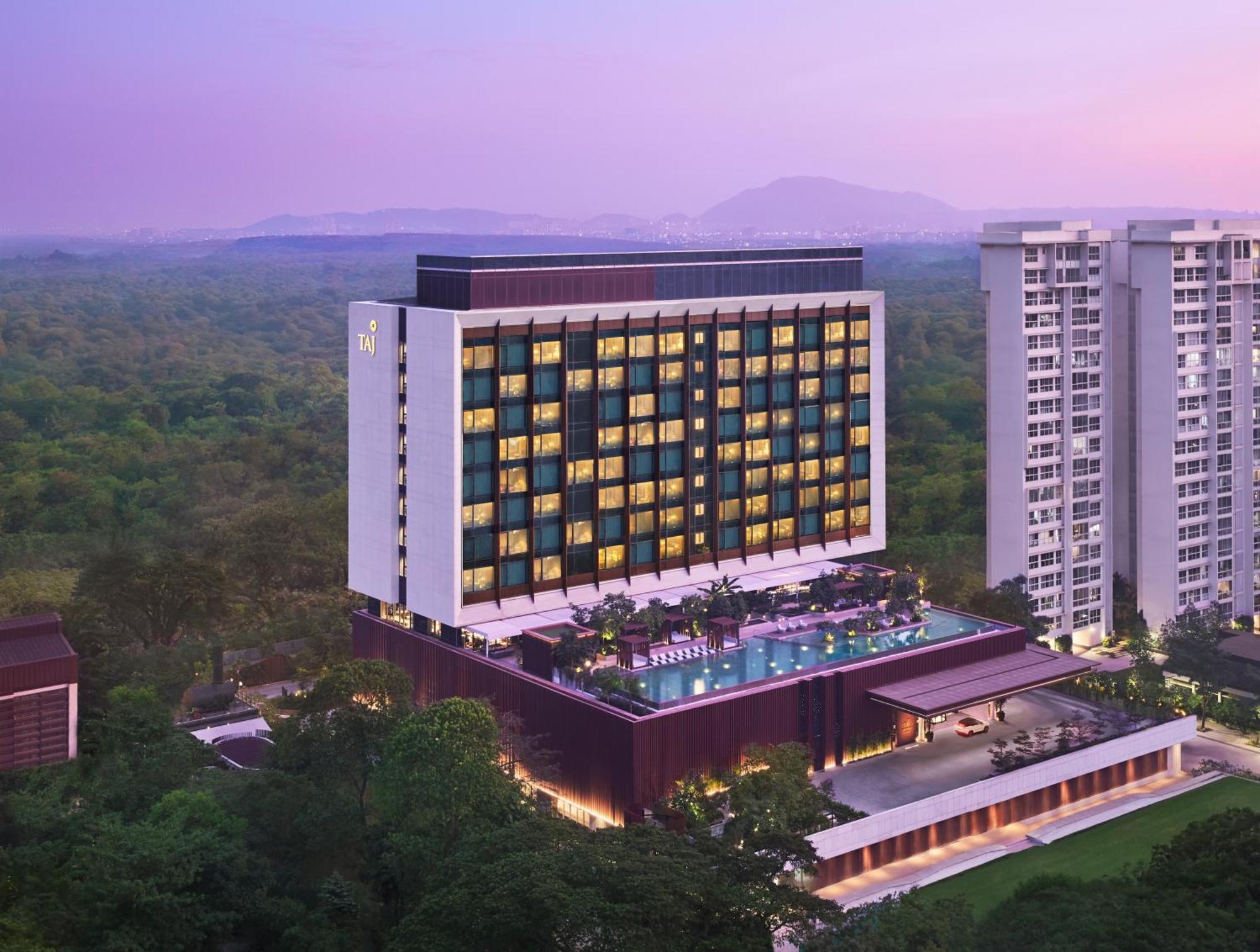 Hotel Taj The Trees, Mumbai Exterior foto